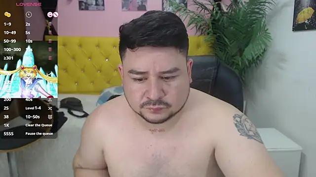 Snapshot of oso_dirty_ chatting on March 2025 05:28:02 PM oso dirty online show from March 2025 05:28:02 PM