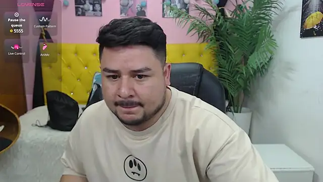 Snapshot of oso_dirty_ chatting on March 2025 05:28:01 PM oso dirty online show from March 2025 05:28:01 PM