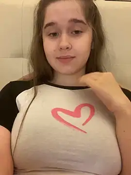 Snapshot of HornyGirlH chatting on October 2025 11:17:02 PM HornyGirlH online show from October 2025 11:17:02 PM