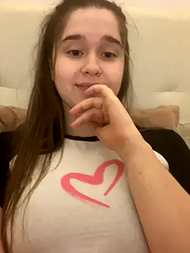 Snapshot of HornyGirlH chatting on October 2025 10:10:01 PM HornyGirlH online show from October 2025 10:10:01 PM