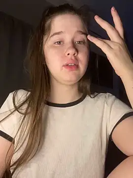 Snapshot of HornyGirlH chatting on November 2025 03:07:01 AM HornyGirlH online show from November 2025 03:07:01 AM