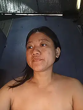 Snapshot of Urchanel chatting on November 2025 11:58:02 PM Urchanel online show from November 2025 11:58:02 PM