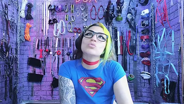 PANDORANEZZ online show from February 2025 04:40:02 PM