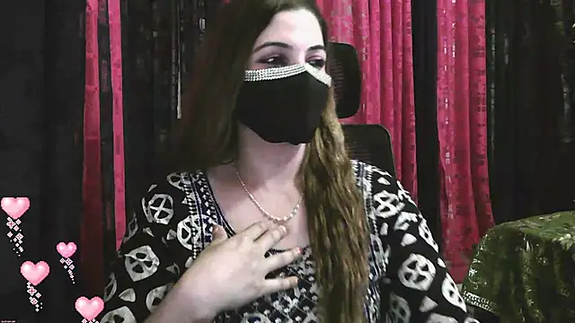 Snapshot of Cute_Sonii chatting on January 2025 06:05:01 PM Cute Sonii online show from January 2025 06:05:01 PM