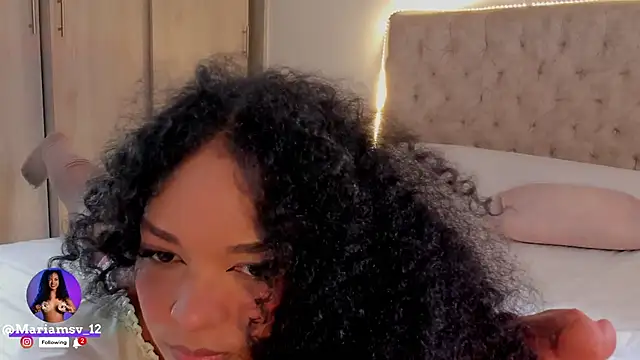 Snapshot of mariam_hill chatting on November 2025 06:19:02 PM mariam hill online show from November 2025 06:19:02 PM