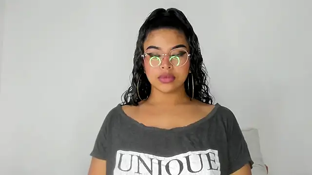 moana taylor online show from February 2025 10:05:01 AM