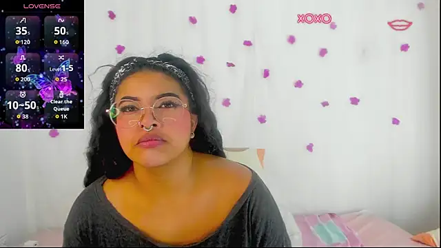 Snapshot of moana_taylor chatting on October 2025 11:42:01 AM moana taylor online show from October 2025 11:42:01 AM