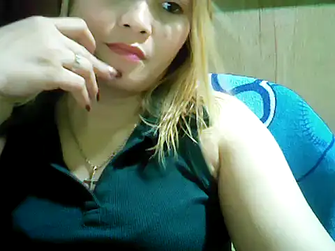 Snapshot of ashlylove25 chatting on October 2025 11:03:02 PM ashlylove25 online show from October 2025 11:03:02 PM