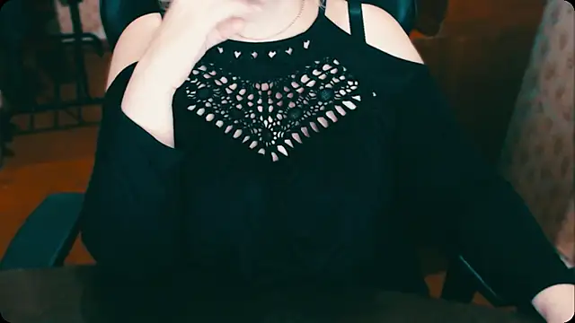 Snapshot of AlisaHot55 chatting on December 2024 04:05:01 PM AlisaHot55 online show from December 2024 04:05:01 PM