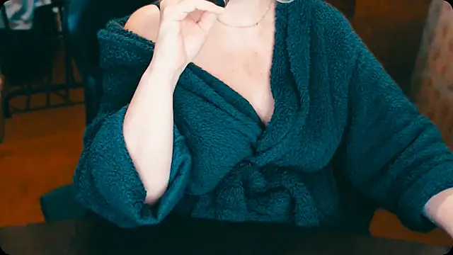 Snapshot of AlisaHot55 chatting on February 2025 09:46:01 PM AlisaHot55 online show from February 2025 09:46:01 PM