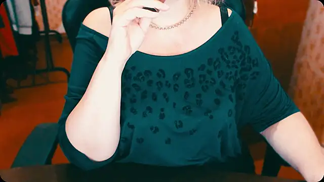 Snapshot of AlisaHot55 chatting on March 2025 09:58:02 AM AlisaHot55 online show from March 2025 09:58:02 AM