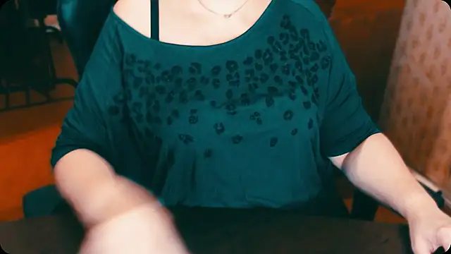 Snapshot of AlisaHot55 chatting on October 2025 11:10:01 AM AlisaHot55 online show from October 2025 11:10:01 AM