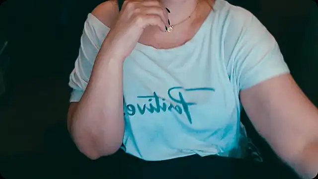 Snapshot of AlisaHot55 chatting on November 2025 10:48:02 AM AlisaHot55 online show from November 2025 10:48:02 AM