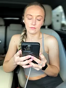 lunagirl13 online show from October 2025 09:13:01 PM