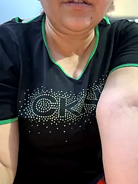 Preet Kaur 69 online show from October 2025 12:04:02 PM