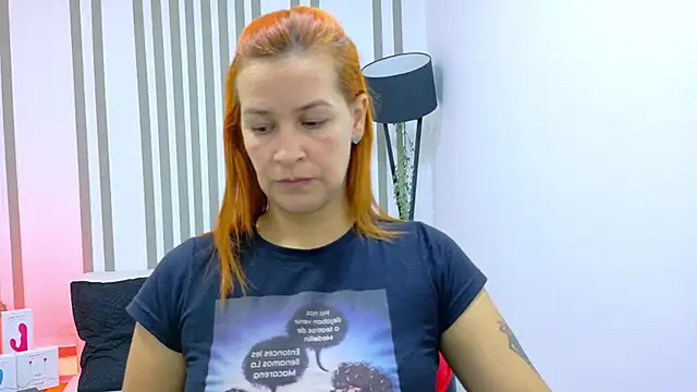 Britney taylor  online show from October 2025 08:20:01 PM