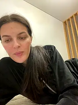 Snapshot of little_belucci chatting on October 2025 03:35:02 PM little belucci online show from October 2025 03:35:02 PM