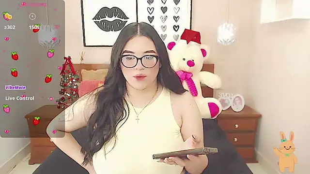 Snapshot of miss_linda_ chatting on December 2024 01:50:02 PM miss linda  online show from December 2024 01:50:02 PM
