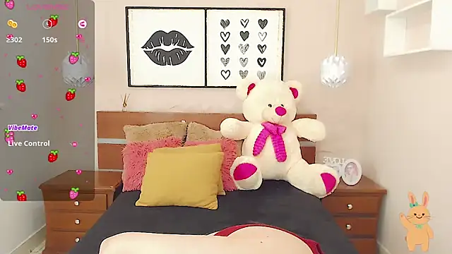 Snapshot of miss_linda_ chatting on January 2025 01:57:01 PM miss linda  online show from January 2025 01:57:01 PM