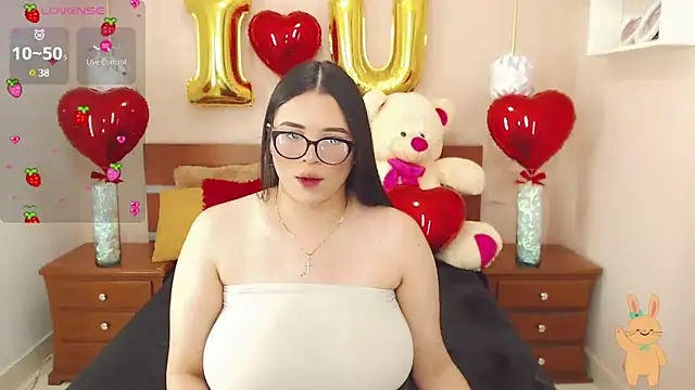 Snapshot of miss_linda_ chatting on February 2025 09:04:02 PM miss linda  online show from February 2025 09:04:02 PM