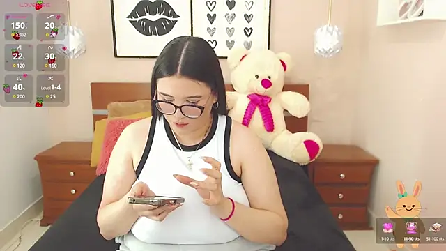 Snapshot of miss_linda_ chatting on February 2025 05:10:02 PM miss linda  online show from February 2025 05:10:02 PM