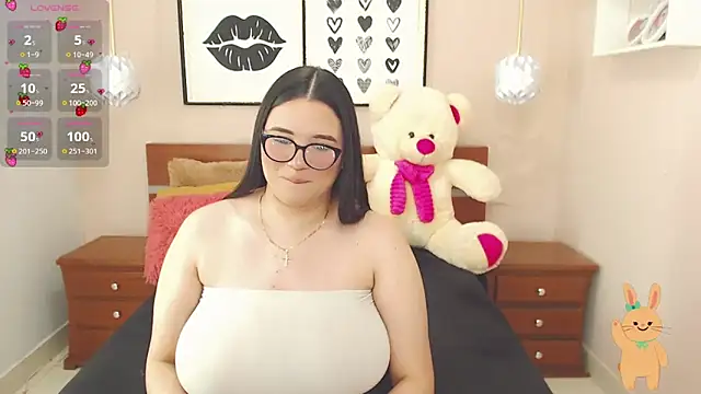 Snapshot of miss_linda_ chatting on February 2025 07:30:01 PM miss linda  online show from February 2025 07:30:01 PM