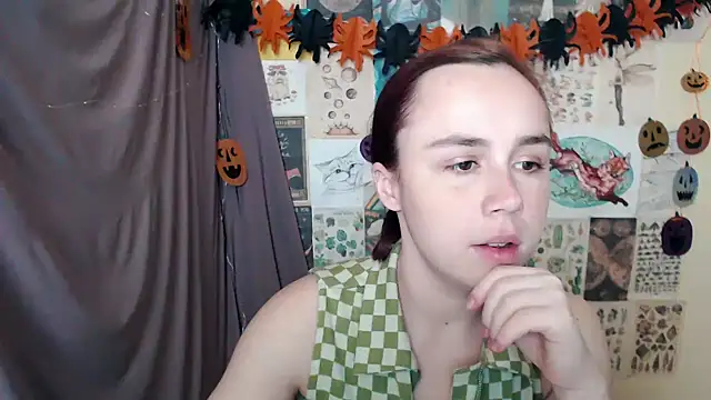 Snapshot of VeryVeryVeryShy_ chatting on October 2025 06:12:02 AM VeryVeryVeryShy online show from October 2025 06:12:02 AM