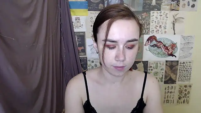 Snapshot of VeryVeryVeryShy_ chatting on November 2025 06:01:01 AM VeryVeryVeryShy online show from November 2025 06:01:01 AM