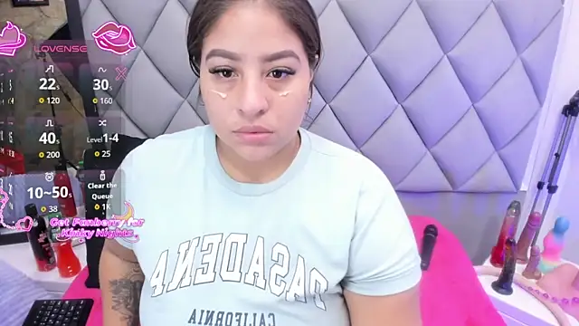 Snapshot of Luci_SexDeep chatting on October 2025 03:19:01 AM Luci SexDeep online show from October 2025 03:19:01 AM