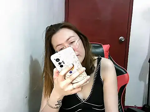 crizzybel online show from January 2025 01:22:02 PM