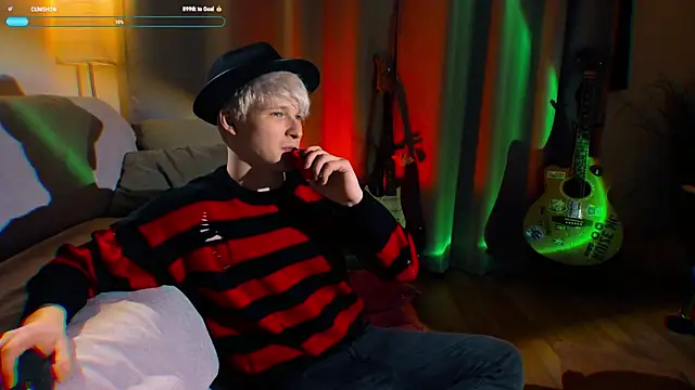 Breston Sweet online show from October 2025 08:31:01 PM