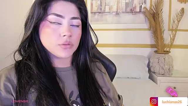 lucy26  online show from December 2024 09:31:01 AM