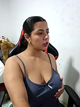 Snapshot of Mary_pinkish chatting on October 2025 12:53:02 AM Mary pinkish online show from October 2025 12:53:02 AM