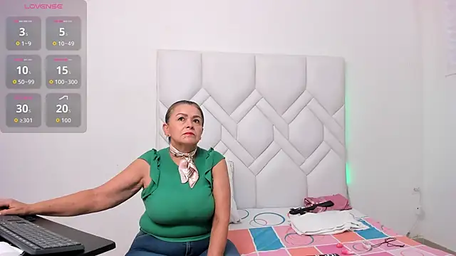 Snapshot of Mature_Hard chatting on October 2025 09:26:02 PM Mature Hard online show from October 2025 09:26:02 PM