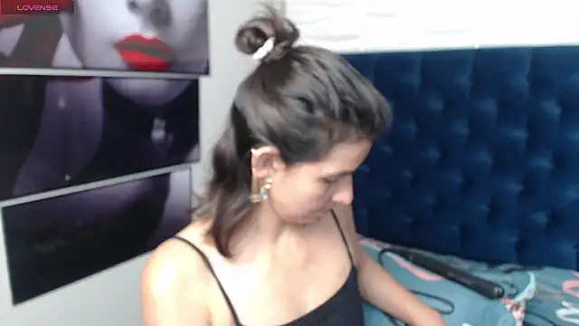 Eva-Williams online show from January 2025 06:14:01 PM