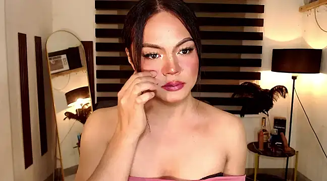 ambercatalea online show from February 2025 11:33:02 PM