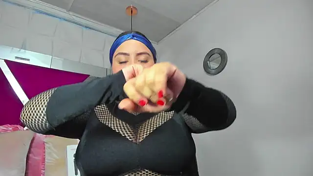 Snapshot of Penelope_Tits chatting on January 2025 07:13:02 PM Penelope Tits online show from January 2025 07:13:02 PM