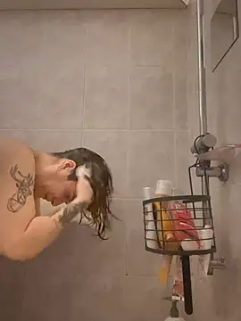 Snapshot of callmelouve chatting on February 2025 11:17:01 AM callmelouve online show from February 2025 11:17:01 AM