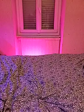 Snapshot of callmelouve chatting on September 2025 12:14:01 AM callmelouve online show from September 2025 12:14:01 AM