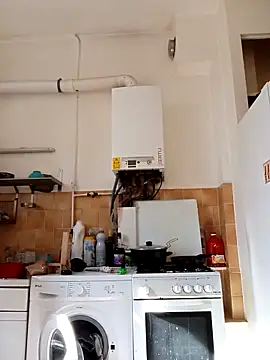 Snapshot of callmelouve chatting on October 2025 12:12:02 PM callmelouve online show from October 2025 12:12:02 PM