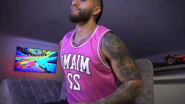 Frank Farrell online show from October 2025 03:48:01 AM