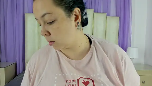 mollieblue69 online show from December 2024 12:01:02 PM