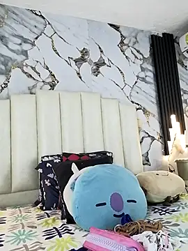 Snapshot of mollieblue69 chatting on November 2025 01:02:01 PM mollieblue69 online show from November 2025 01:02:01 PM