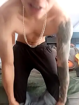 Snapshot of Novin4i20 chatting on October 2025 08:42:02 PM Novin4i20 online show from October 2025 08:42:02 PM