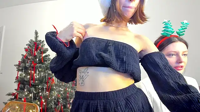 Snapshot of Kossie_ chatting on December 2024 01:21:02 PM Kossie online show from December 2024 01:21:02 PM