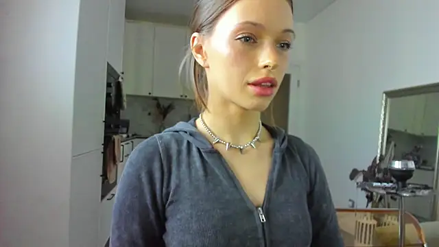 Snapshot of Kossie_ chatting on February 2025 03:24:02 PM Kossie online show from February 2025 03:24:02 PM