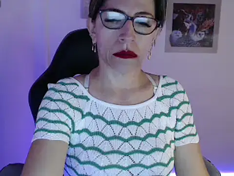 Chayla Ruiz online show from January 2025 01:41:01 PM