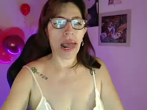 Chayla Ruiz online show from February 2025 01:08:01 PM