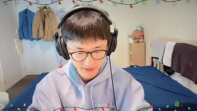 romeoisme   online show from January 2025 03:24:02 PM