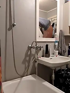 Snapshot of mustang69696 chatting on October 2025 10:22:01 PM mustang69696 online show from October 2025 10:22:01 PM